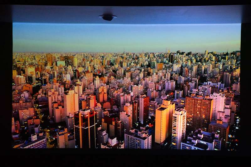 XGIMI Horizon Ultra - منظر شهر