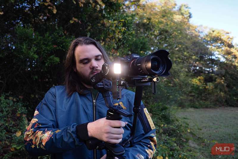 حداکثر روشنایی نور پرکننده بیرونی Zhiyun Crane 4