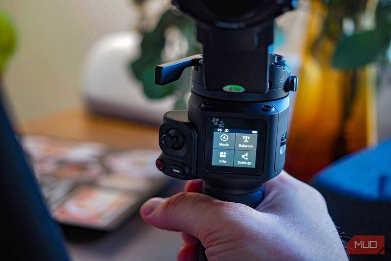 صفحه لمسی رنگی Zhiyun Crane 4 با نشانگر اتصال دوربین