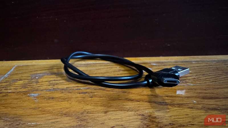 01 کابل میکرو‑یو‌اس‌بی