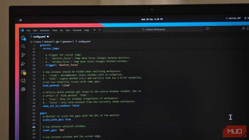 فایل پیکربندی YAML باز شده در ویرایشگر Visual Studio بر روی ویندوز ۱۱