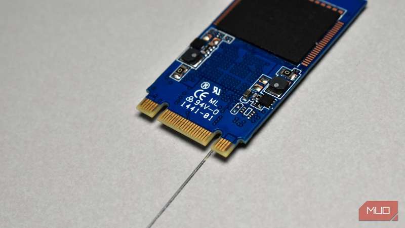 اس‌اس‌دی m2 با اسلات کلید b+m معکوس