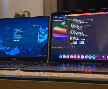 MacBook و لپ‌تاپ Dell در حال اجرای ZorinOS کنار هم