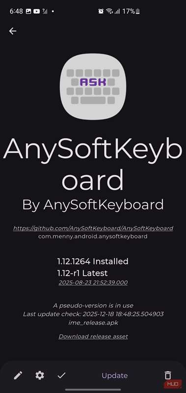صفحه جزئیات برنامه در Obtainium برای AnySoftKeyboard که تأیید می‌کند نسخه خاص با موفقیت نصب شده است