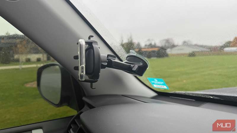 نمای جانبی آیپاد تاچ به عنوان دوربین داش