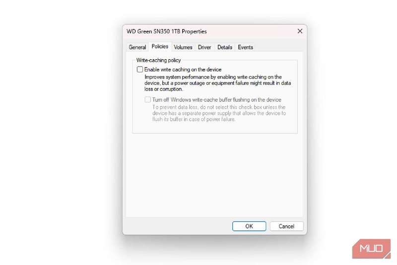 نگاه به منوی Policies در Device Manager در ویندوز ۱۱ برای گزینه فعال یا غیرفعال کردن کش نوشتن