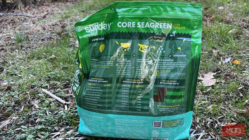 پشت یک بسته Core Seagreen از Sunday