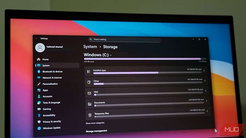 ویندوز ۱۱ گزینهٔ Storage Sense باز بر روی یک لپ‌تاپ HP