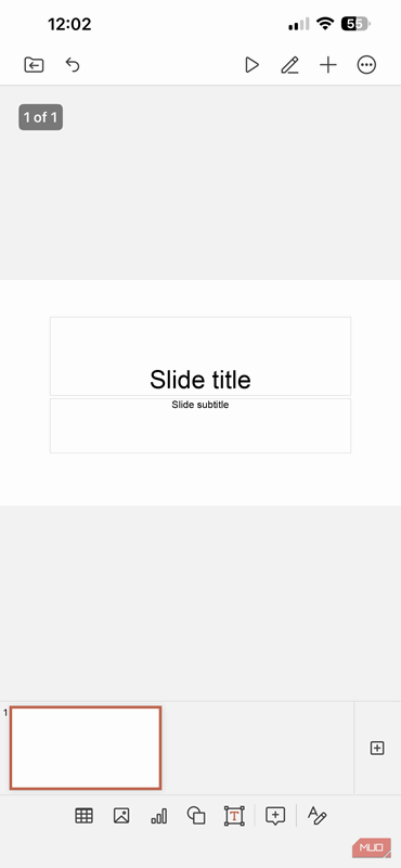 یک ارائه خالی در OnlyOffice برای آیفون