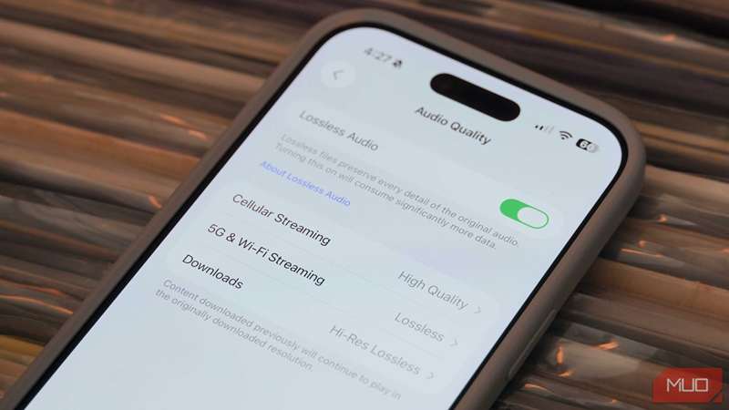 نمایش کیفیت بی‌فترا در Apple Music.