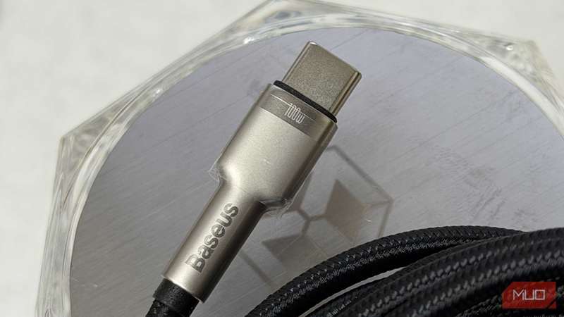 عکس نزدیک از کابل USB‑C 100 وات