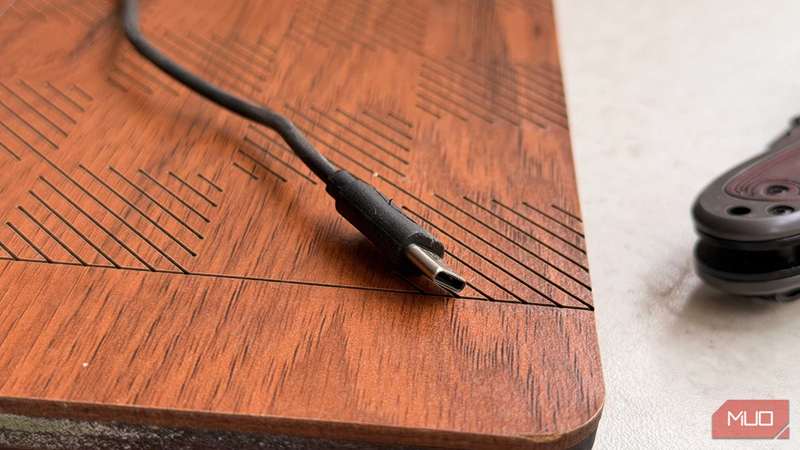 عکس نزدیک یک کانکتور USB‑A