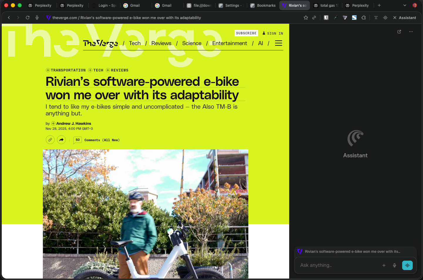 پنل دستیار مرورگر Comet باز است