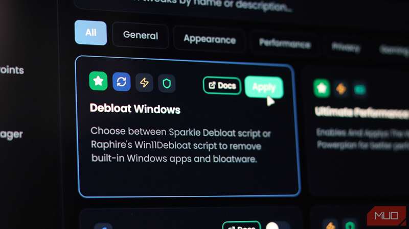گزینهٔ حذف برنامه‌های غیرضروری ویندوز در Sparkle.