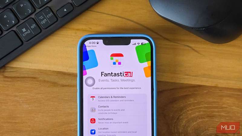 برنامه Fantastical باز بر روی آیفون