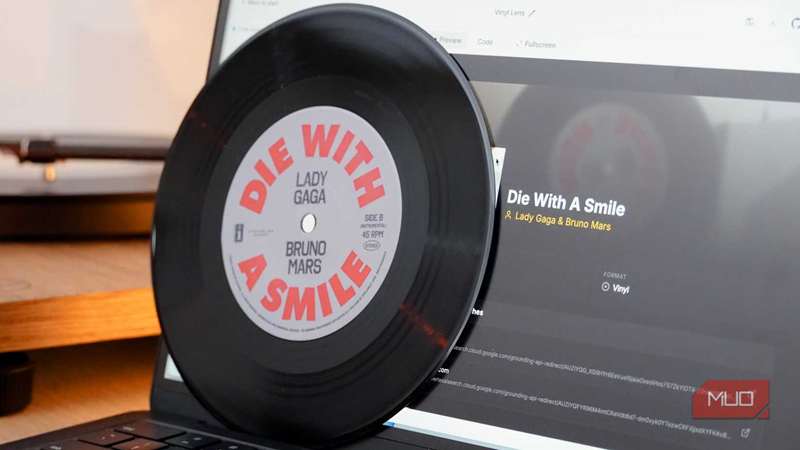 برنامهٔ وب Gemini که برچسب‌های رکورد را اسکن می‌کند.