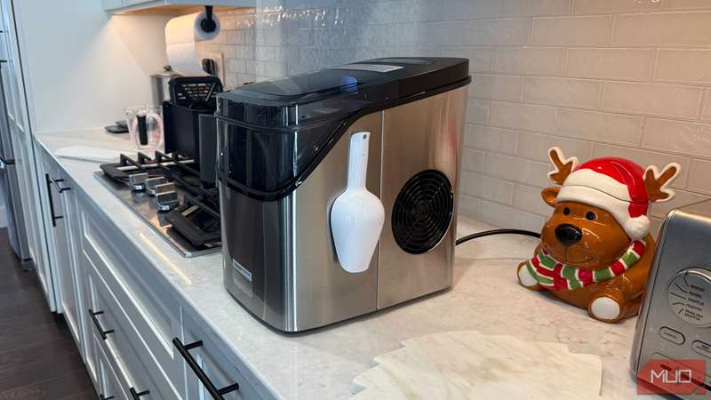 ساز هوشمند Govee با پایه مغناطیسی و قاشق