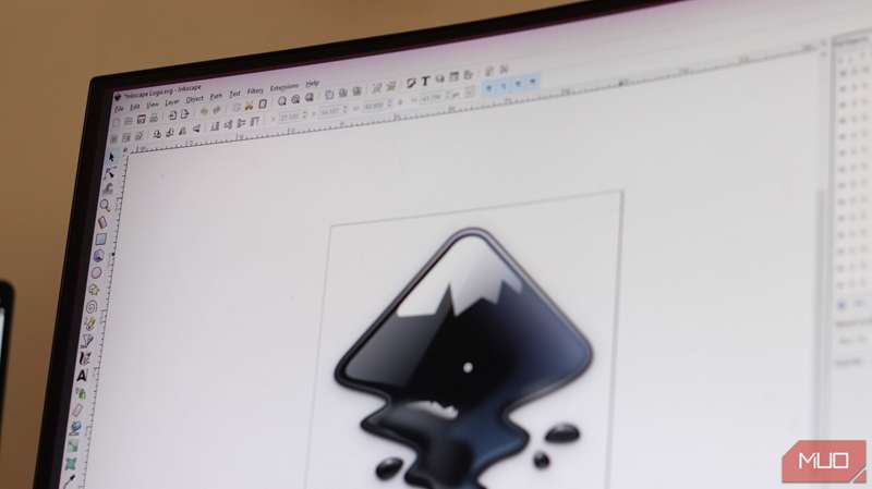 در حال اجرا Inkscape روی ویندوز ۱۱