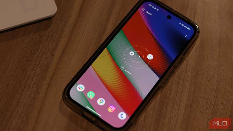 لانچر Kvaesitso اجرا شده بر روی پیکسل 9a