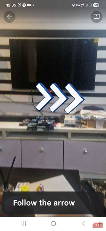 Live View نمایش یک پیکان در اتاق نشیمن من بدون مکان