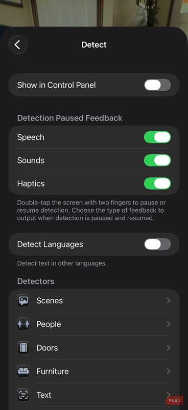 یک اسکرین‌شات از برنامه Magnifier بر روی iPhone.