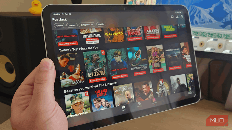 صفحه اصلی Netflix بر روی iPad.