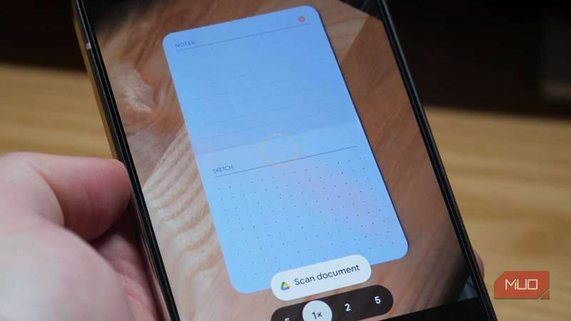 اسکن سند با برنامهٔ دوربین Pixel