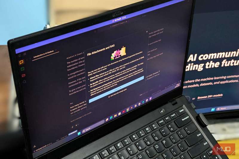 اجرای آفلاین LLM با LM Studio