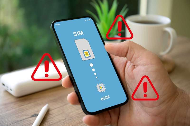 یک گوشی هوشمند که نمایشگر خطای فعال‌سازی eSIM با نمادهای هشدار دور دستگاه است