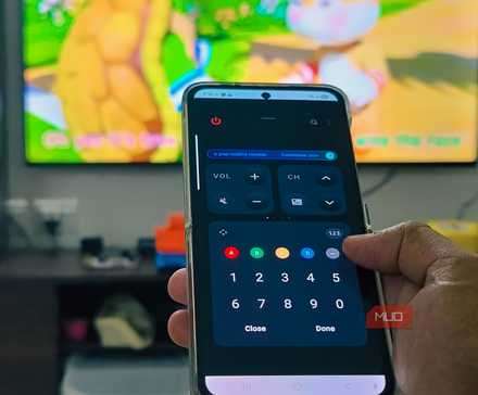 اپلیکیشن Smarthing در حال باز کردن از راه دور روی سامسونگ گلکسی Z Flip 6