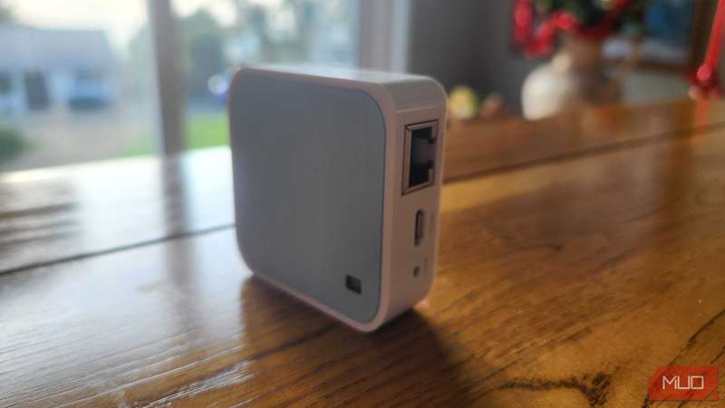 نمای نمایهٔ جانبی TP‑Link N300