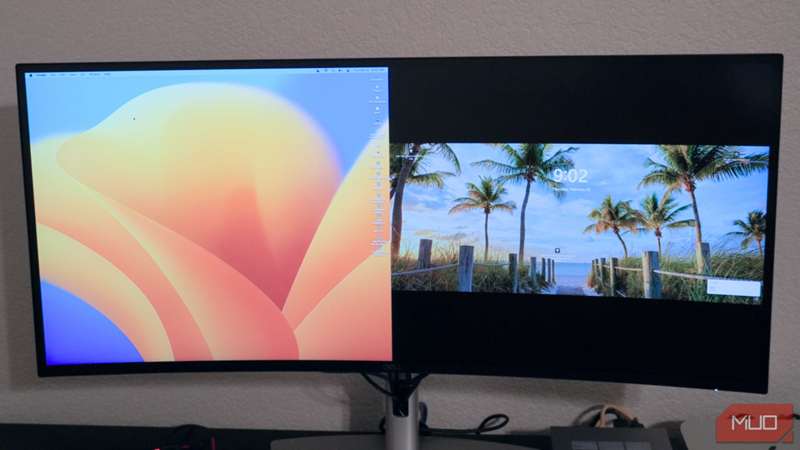 استفاده از یک مانیتور فوق‌العریض با دو کامپیوتر همزمان