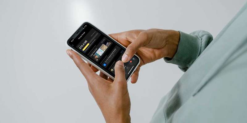 صفحه مدیریت ذخیره‌سازی WhatsApp در یک iPhone