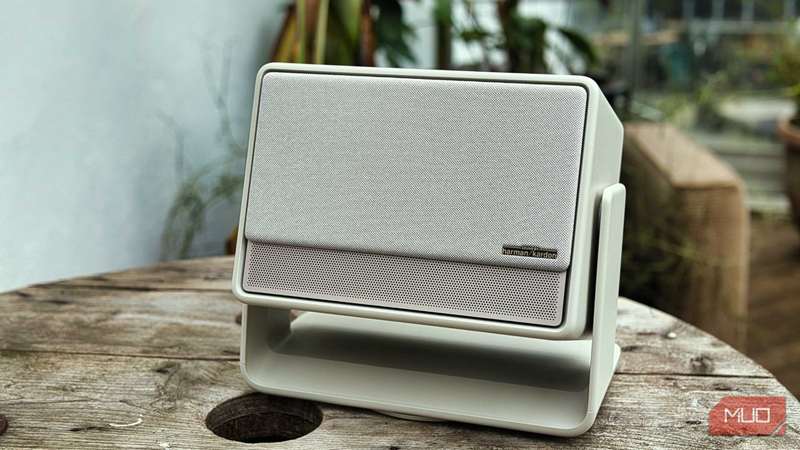 بررسی XGIMI Horizon S Max - روی میزی با زاویه کمی بالا