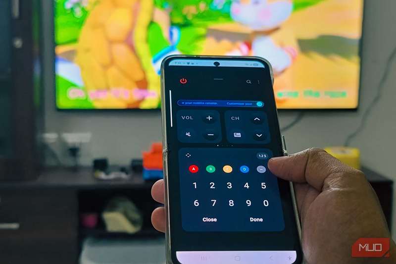 نرم‌افزار Smarthing با ریموت باز بر روی سامسونگ گلکسی Z Flip 6