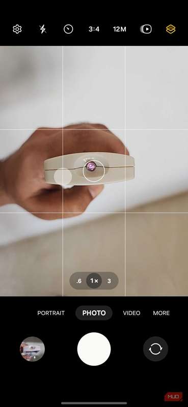 بررسی نور ریموت در دوربین گوشی اندروید