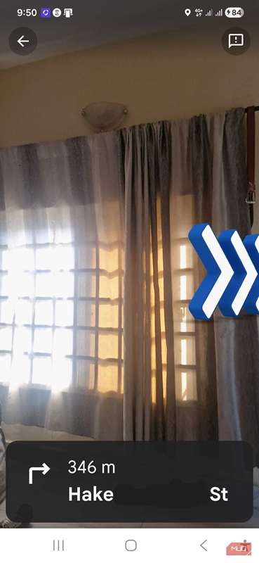 نمایش Live View با یک تیر آبی در اتاقم