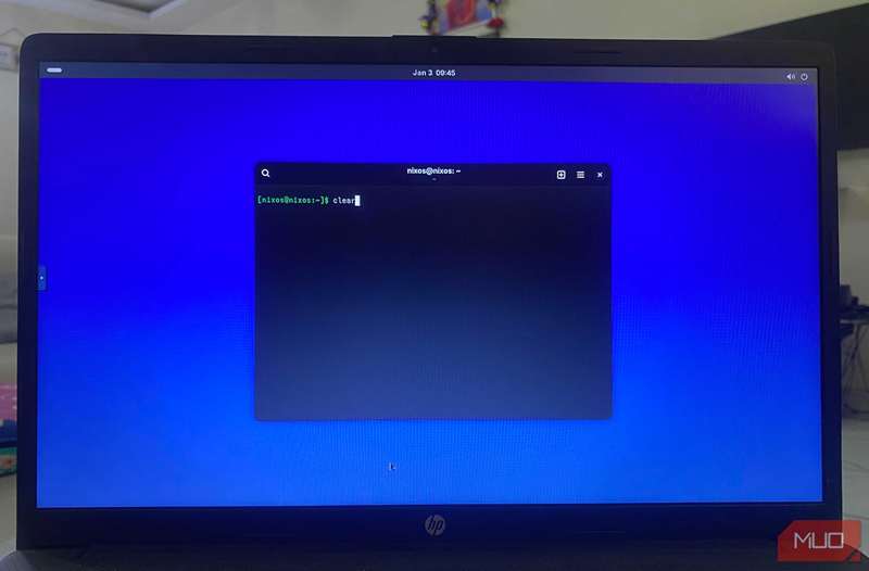 اجرای دستورات در ترمینال NixOS