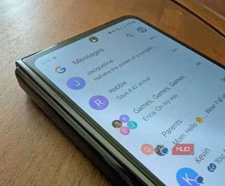 گفتگوها در Google Messages بر روی Galaxy Z Fold 5