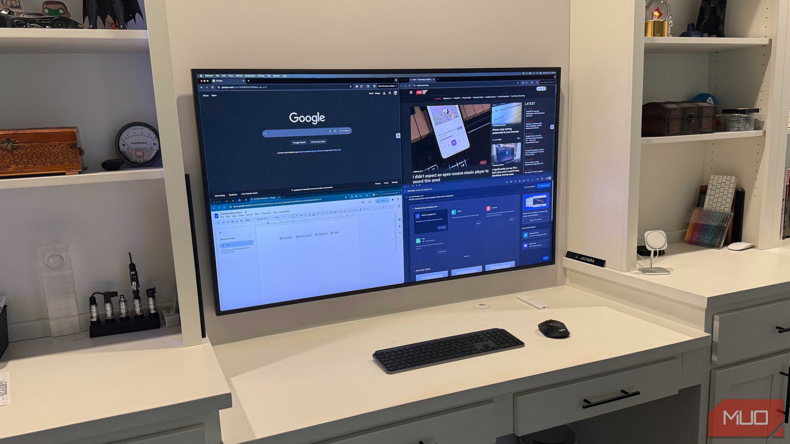 فریم سامسونگ 55 اینچی با ۴ پنجره macOS