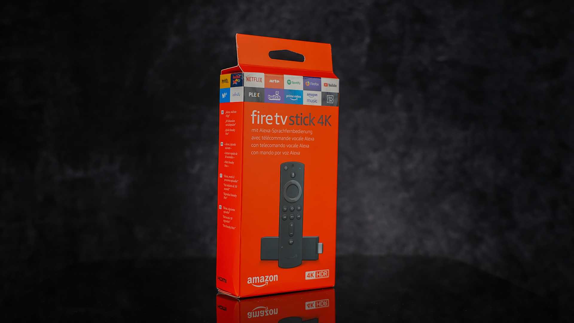 Amazon Fire TV Stick 4K در جعبه