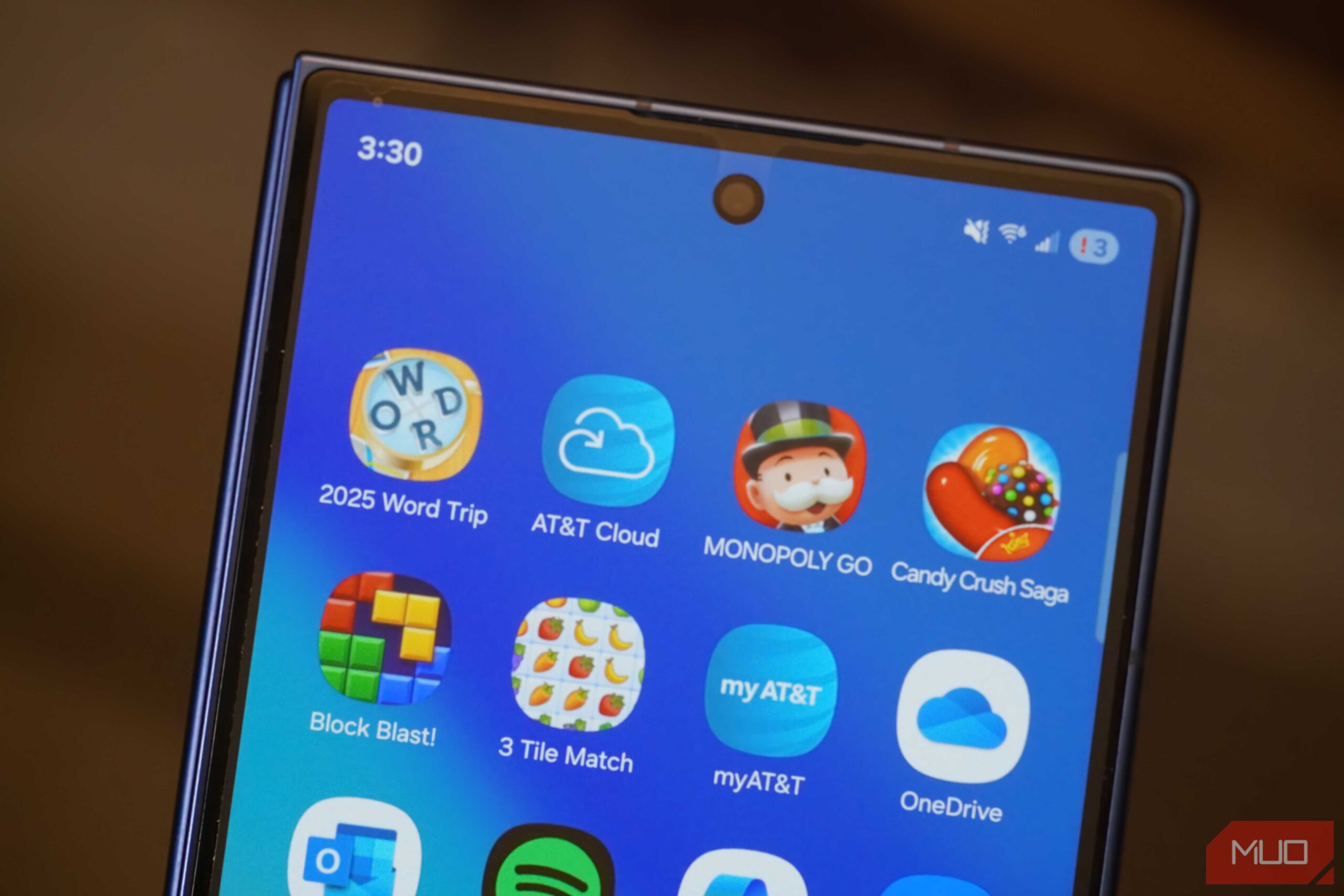 برنامه‌های بلاوت‌ویر که پیش‌نصب شده بر روی گوشی سامسونگ گلکسی.