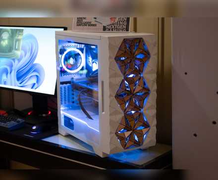 کیس گیمینگ CyberPowerPC Kinetic 360V با جریان هوای هوشمند، باز بودن منافذ