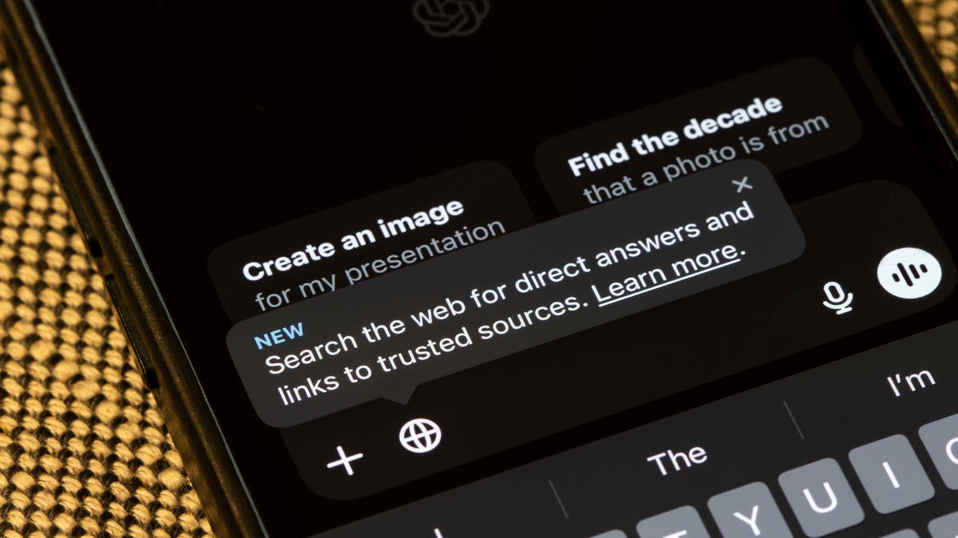 اعلان جستجوی ChatGPT در اپلیکیشن ChatGPT برای گوشی هوشمند.