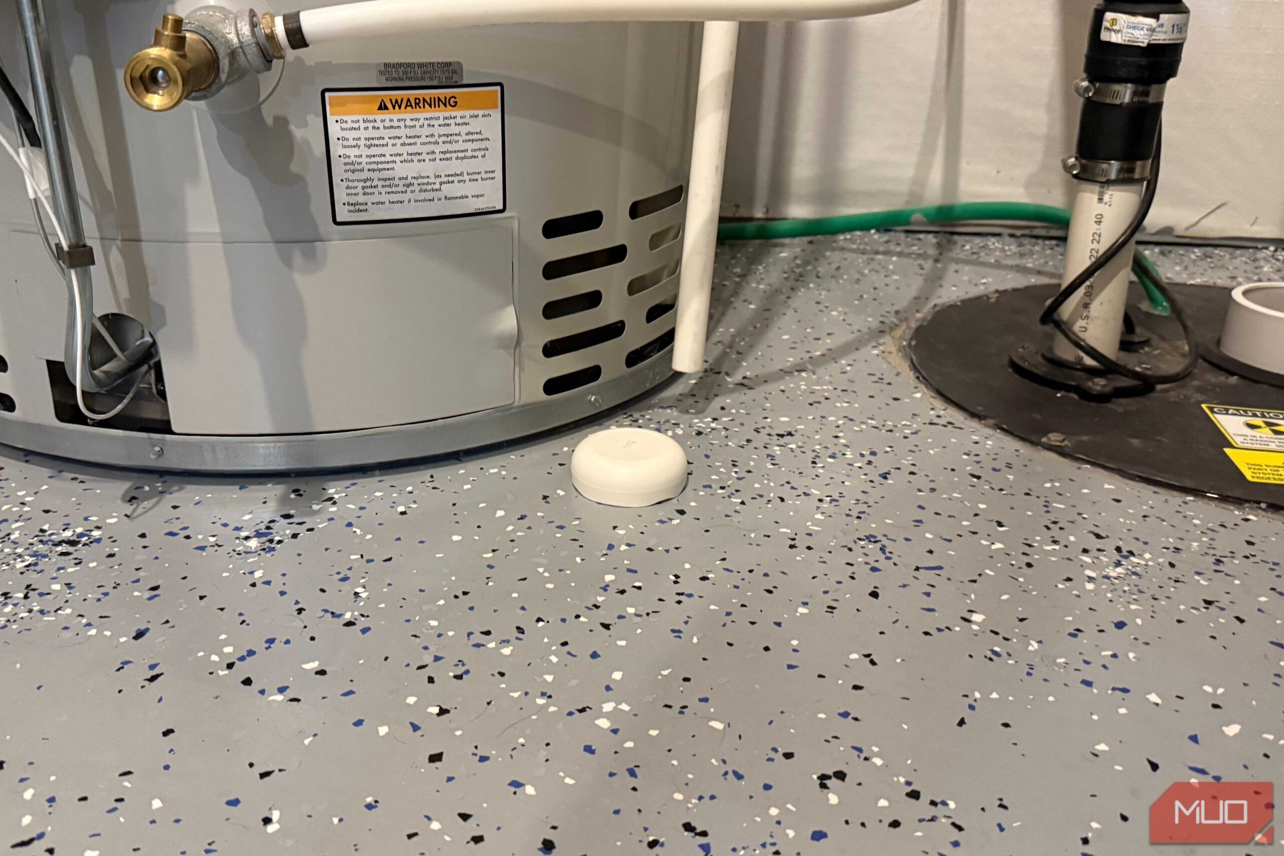 حسگر Ring Flood & Freeze نزدیک به آبگرمکن و مخزن جمعآوری آب