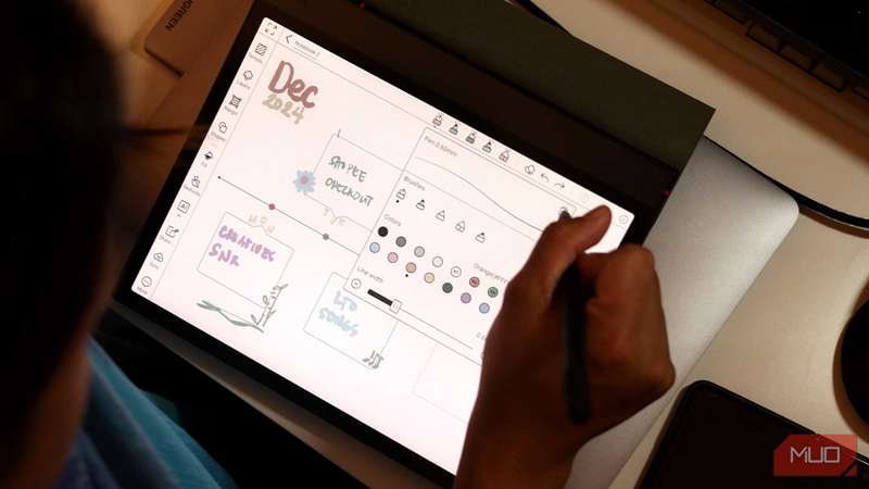 انجام کارهای خلاقانه بر روی Onyx Boox Note Air4 C