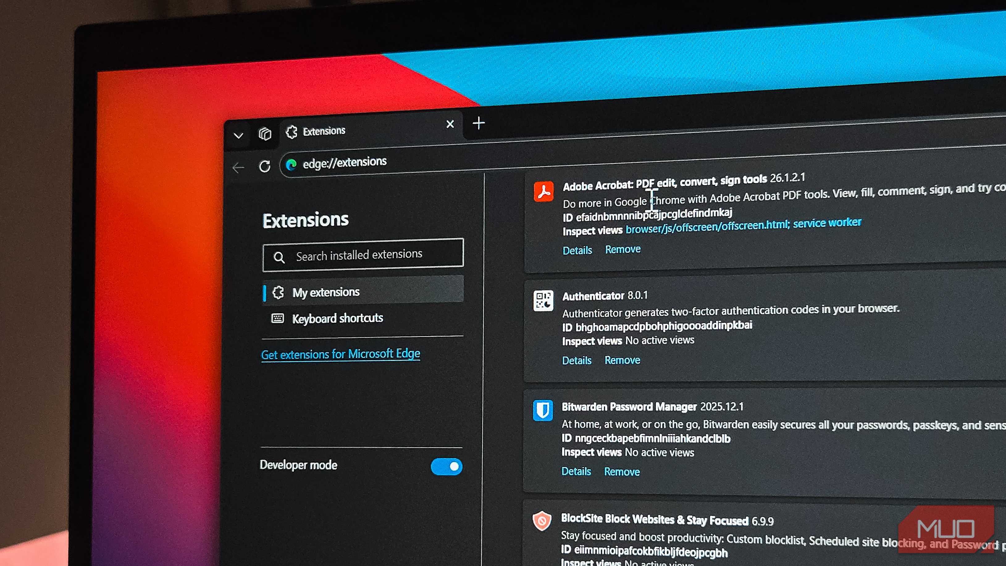صفحهٔ افزونهٔ Edge باز بر روی یک لپ‌تاپ HP Gaming