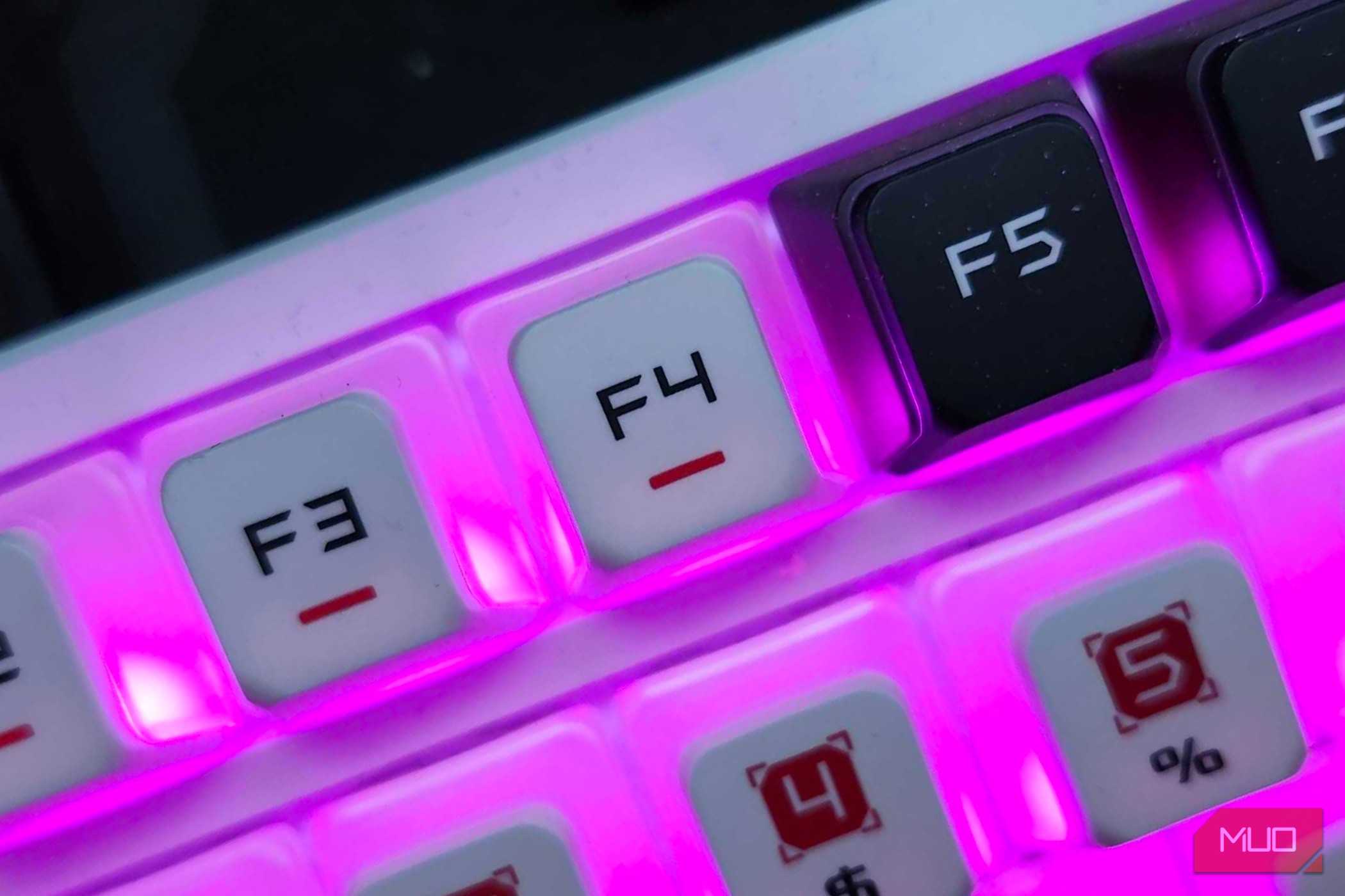 کلید F4 کیبورد