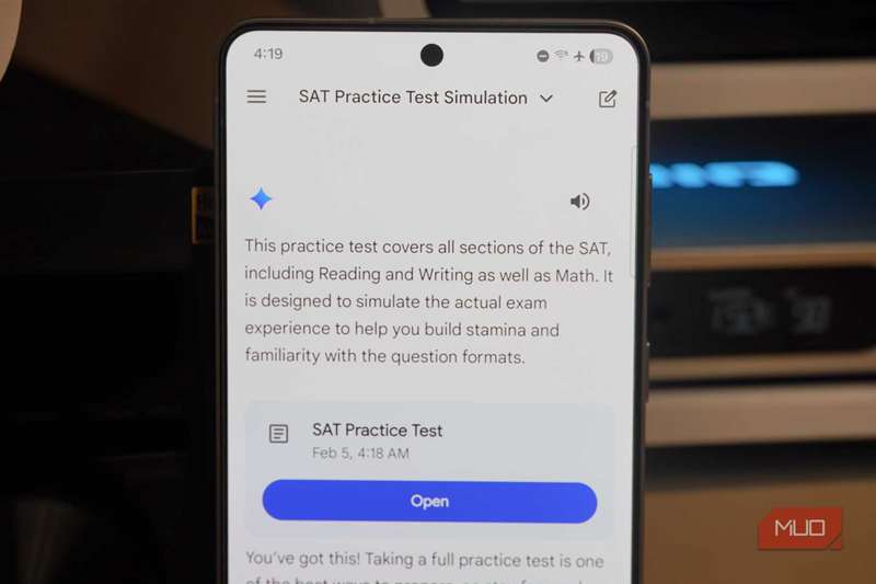 شروع یک آزمون تمرینی SAT در برنامه جمی‌نی