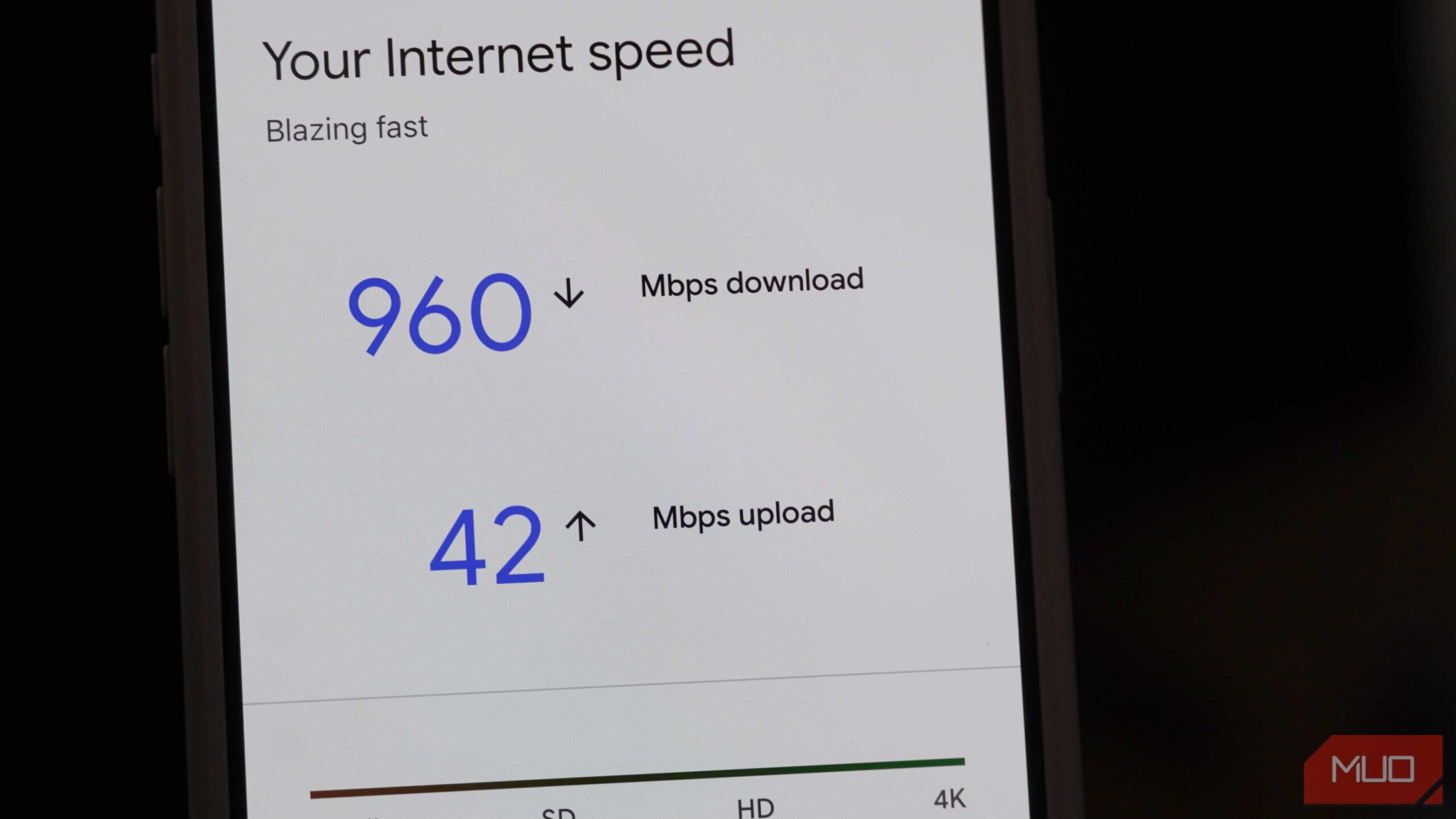 سرعت‌های اینترنت از Nest Wi‑Fi Pro.